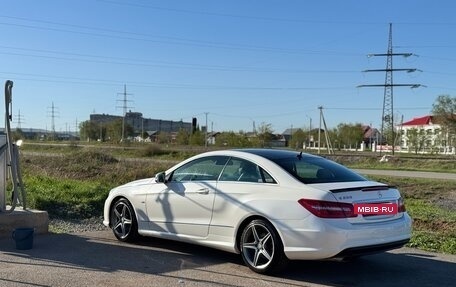 Mercedes-Benz E-Класс, 2012 год, 1 800 000 рублей, 4 фотография