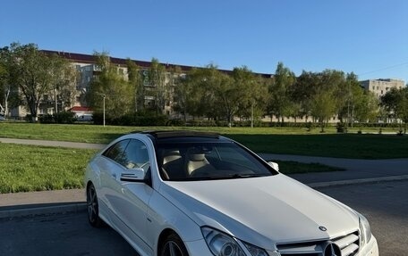 Mercedes-Benz E-Класс, 2012 год, 1 800 000 рублей, 11 фотография