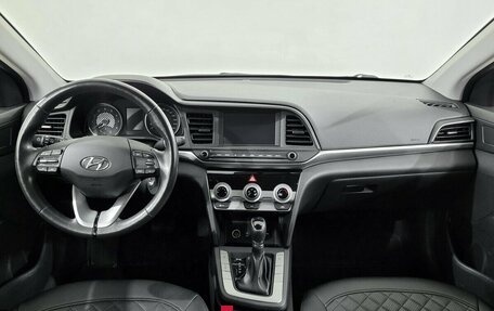 Hyundai Elantra VI рестайлинг, 2019 год, 1 540 000 рублей, 5 фотография