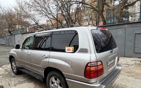 Toyota Land Cruiser 100 рестайлинг 2, 2001 год, 1 755 000 рублей, 6 фотография
