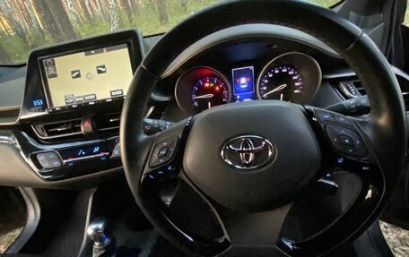Toyota C-HR I рестайлинг, 2017 год, 1 850 000 рублей, 11 фотография