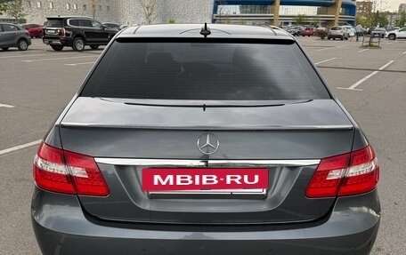 Mercedes-Benz E-Класс, 2012 год, 1 950 000 рублей, 3 фотография