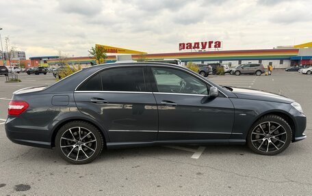 Mercedes-Benz E-Класс, 2012 год, 1 950 000 рублей, 4 фотография