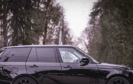 Land Rover Range Rover IV рестайлинг, 2017 год, 4 350 000 рублей, 2 фотография