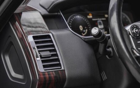 Land Rover Range Rover IV рестайлинг, 2017 год, 4 350 000 рублей, 12 фотография
