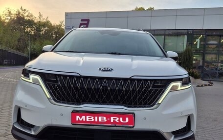 KIA Carnival, 2021 год, 3 800 000 рублей, 1 фотография