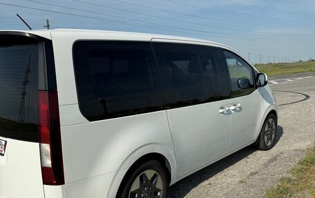 Hyundai Staria, 2021 год, 5 200 000 рублей, 3 фотография
