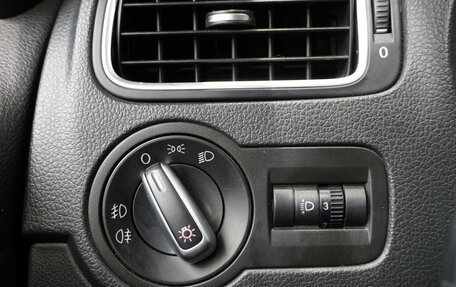 Volkswagen Polo VI (EU Market), 2013 год, 745 000 рублей, 20 фотография