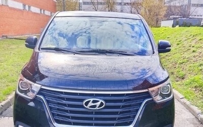 Hyundai H-1 II рестайлинг, 2021 год, 3 000 000 рублей, 1 фотография