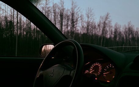 Mitsubishi Carisma I, 2000 год, 150 000 рублей, 4 фотография