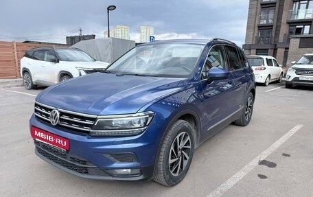 Volkswagen Tiguan II, 2018 год, 2 350 000 рублей, 2 фотография