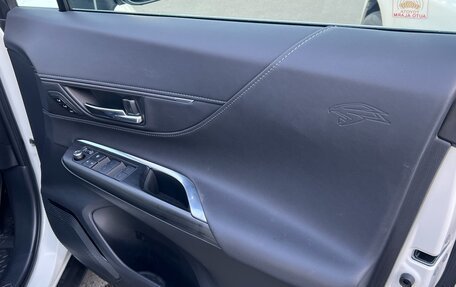 Toyota Harrier, 2020 год, 5 000 000 рублей, 15 фотография