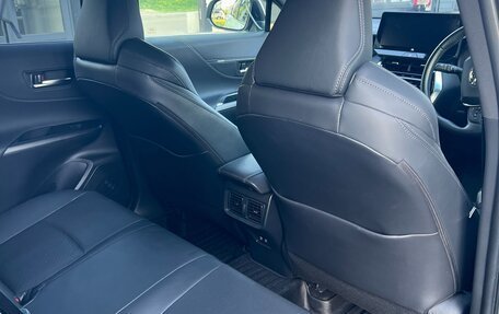 Toyota Harrier, 2020 год, 5 000 000 рублей, 16 фотография