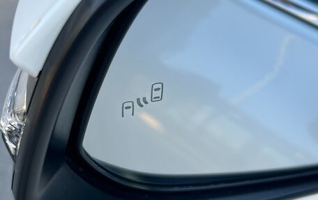 Toyota Harrier, 2020 год, 5 000 000 рублей, 24 фотография