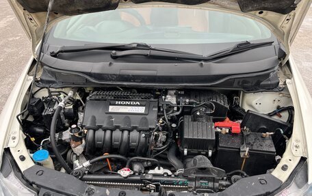 Honda Insight II рестайлинг, 2010 год, 730 000 рублей, 6 фотография