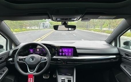 Volkswagen Golf VIII, 2022 год, 1 596 667 рублей, 8 фотография