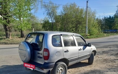 Chevrolet Niva I рестайлинг, 2003 год, 240 000 рублей, 4 фотография