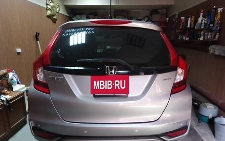Honda Fit III, 2018 год, 1 550 000 рублей, 2 фотография