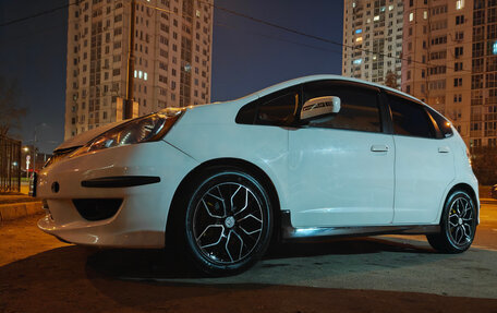 Honda Fit III, 2008 год, 800 000 рублей, 3 фотография