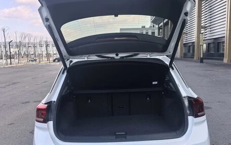 Volkswagen T-Roc I, 2022 год, 1 890 000 рублей, 6 фотография