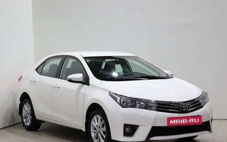 Toyota Corolla, 2015 год, 1 355 000 рублей, 3 фотография