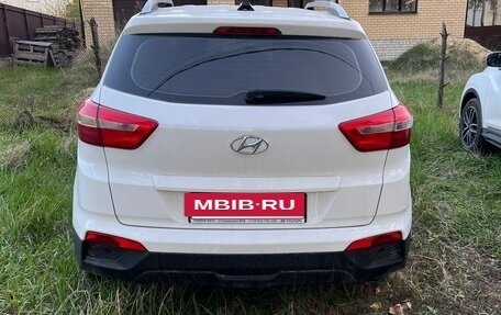 Hyundai Creta I рестайлинг, 2021 год, 2 280 000 рублей, 3 фотография