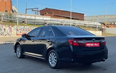 Toyota Camry, 2012 год, 1 550 000 рублей, 6 фотография