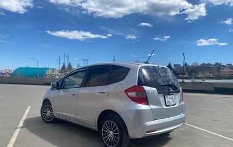 Honda Fit III, 2012 год, 900 000 рублей, 4 фотография