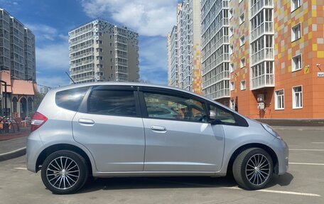 Honda Fit III, 2012 год, 900 000 рублей, 8 фотография