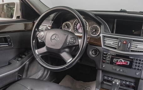 Mercedes-Benz E-Класс, 2011 год, 1 679 000 рублей, 10 фотография