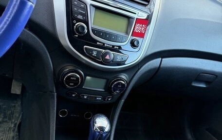 Hyundai Solaris II рестайлинг, 2012 год, 495 000 рублей, 1 фотография