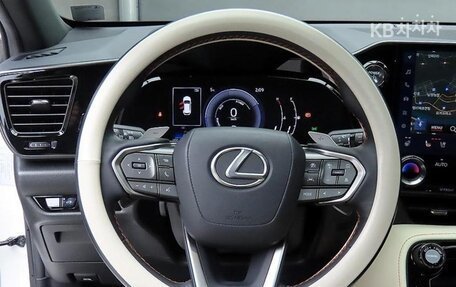 Lexus NX, 2024 год, 6 770 000 рублей, 8 фотография