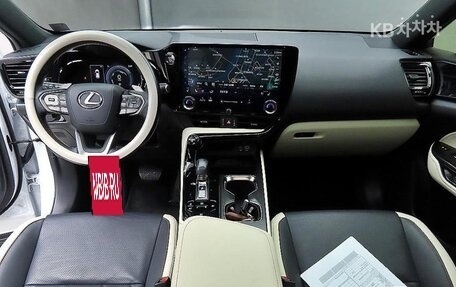 Lexus NX, 2024 год, 6 770 000 рублей, 7 фотография