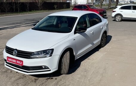 Volkswagen Jetta VI, 2017 год, 1 350 000 рублей, 4 фотография
