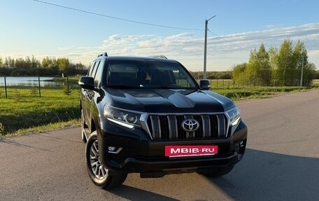 Toyota Land Cruiser Prado 150 рестайлинг 2, 2018 год, 4 850 000 рублей, 4 фотография