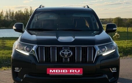 Toyota Land Cruiser Prado 150 рестайлинг 2, 2018 год, 4 850 000 рублей, 7 фотография