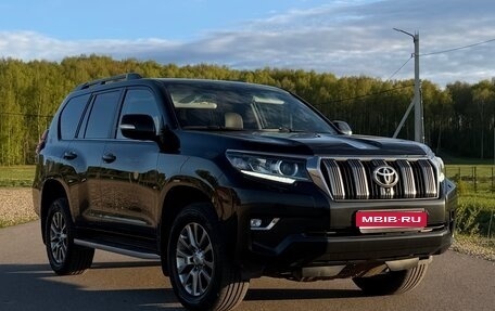 Toyota Land Cruiser Prado 150 рестайлинг 2, 2018 год, 4 850 000 рублей, 2 фотография