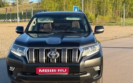 Toyota Land Cruiser Prado 150 рестайлинг 2, 2018 год, 4 850 000 рублей, 8 фотография