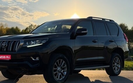 Toyota Land Cruiser Prado 150 рестайлинг 2, 2018 год, 4 850 000 рублей, 9 фотография