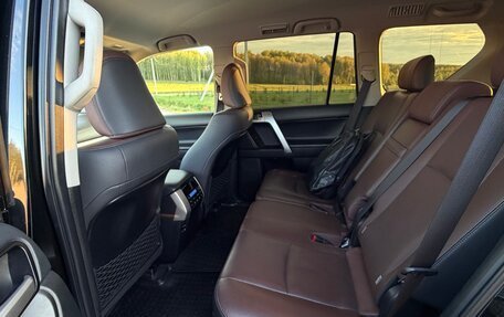 Toyota Land Cruiser Prado 150 рестайлинг 2, 2018 год, 4 850 000 рублей, 19 фотография
