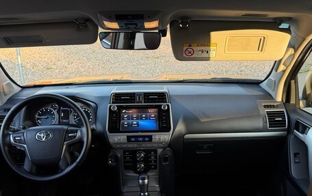 Toyota Land Cruiser Prado 150 рестайлинг 2, 2018 год, 4 850 000 рублей, 22 фотография