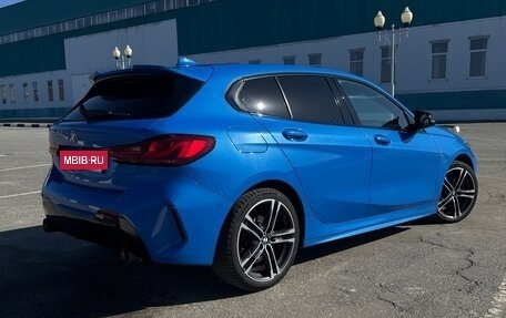 BMW 1 серия, 2019 год, 2 900 000 рублей, 3 фотография