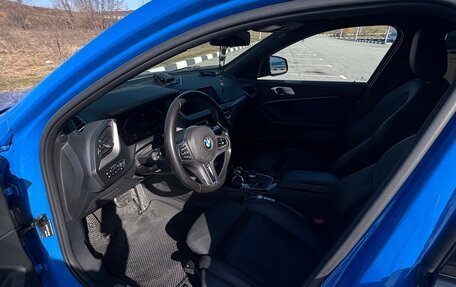 BMW 1 серия, 2019 год, 2 900 000 рублей, 14 фотография
