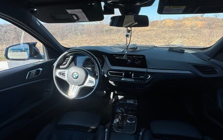 BMW 1 серия, 2019 год, 2 900 000 рублей, 15 фотография