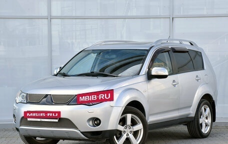 Mitsubishi Outlander III рестайлинг 3, 2006 год, 1 049 000 рублей, 2 фотография
