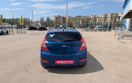 Hyundai Solaris II рестайлинг, 2011 год, 750 000 рублей, 6 фотография