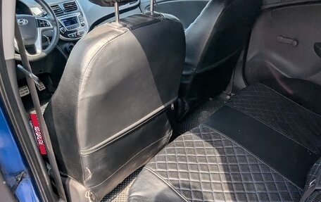 Hyundai Solaris II рестайлинг, 2011 год, 750 000 рублей, 10 фотография