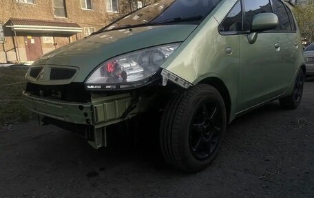 Mitsubishi Colt VI рестайлинг, 2003 год, 350 000 рублей, 7 фотография