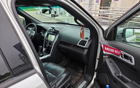 Ford Explorer VI, 2013 год, 1 700 000 рублей, 10 фотография