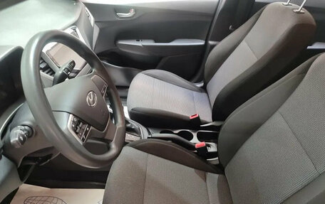 Hyundai Solaris II рестайлинг, 2020 год, 1 490 000 рублей, 7 фотография